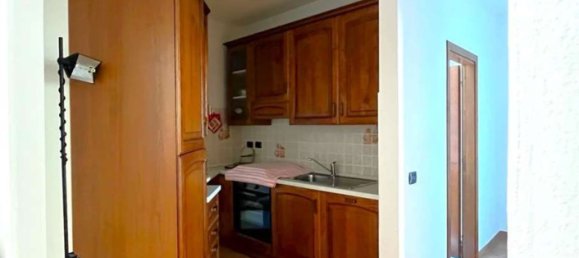 Квартира с 5 комнатами в Лучиньяно, Италия № 66142 13