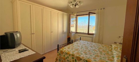 Квартира с 5 комнатами в Лучиньяно, Италия № 66142 14