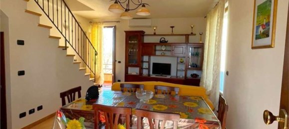 Квартира с 5 комнатами в Лучиньяно, Италия № 66142 3