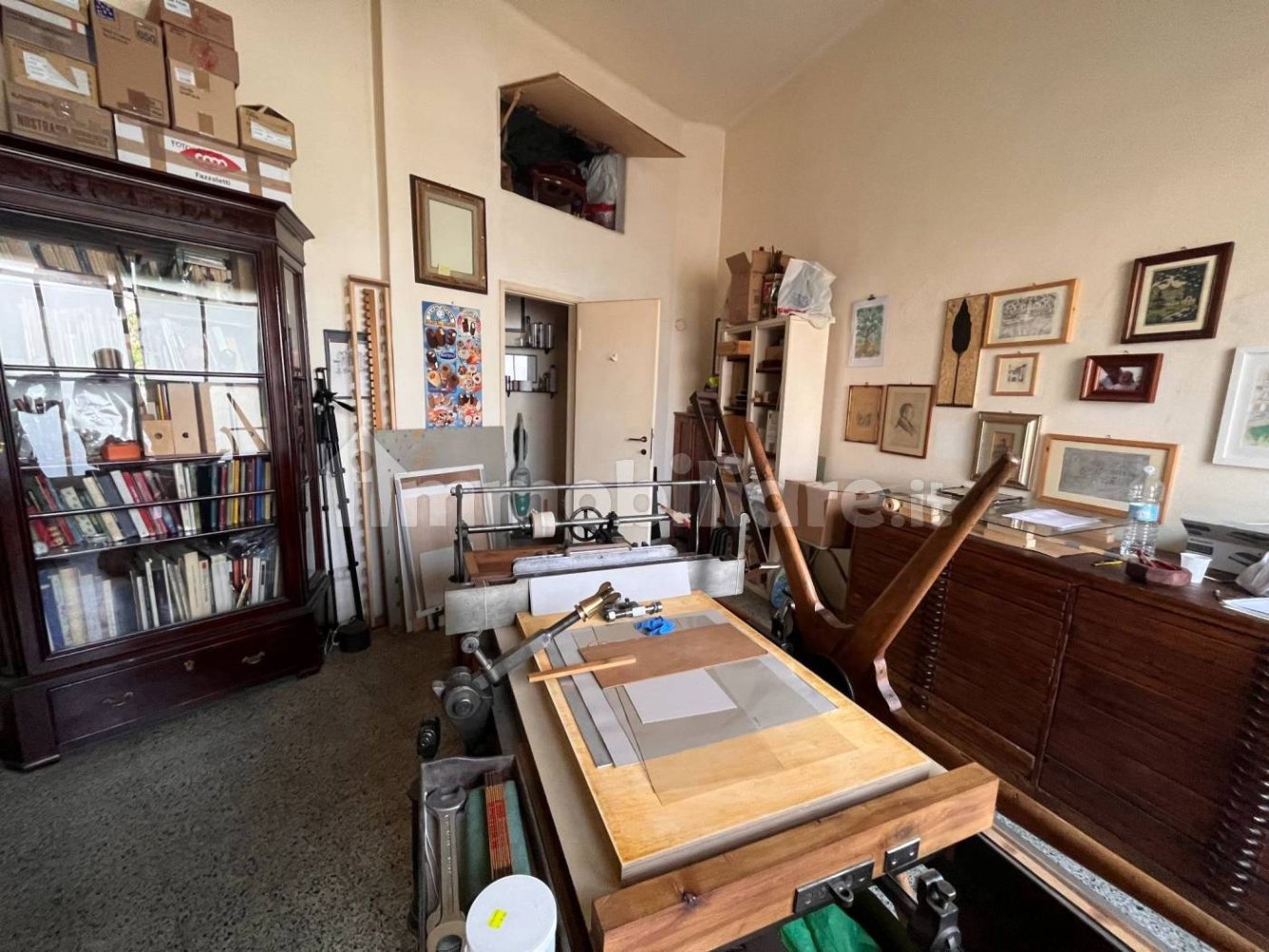 1 room Commercial property in Milan, Italy No. 343526