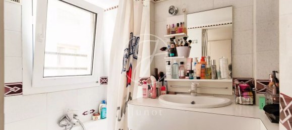 Apartamento de 3 dormitorios en Paris, France No. 178981 12