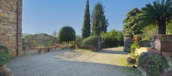 15 bedrooms House in Florence, Italy No. 318124 2