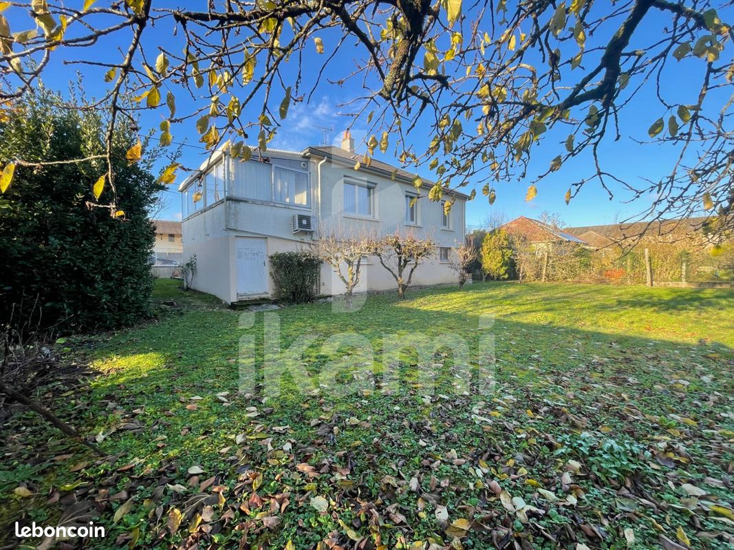 3 غرف نوم منزل في Puiseaux, France رقم 55269