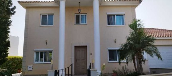 3 bedrooms Villa in Agios Tychonas, Cyprus No. 15635 15