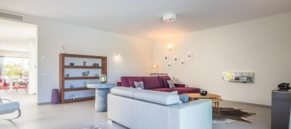 Villa de 4 dormitorios en Dehesa De Campoamor, Spain No. 189209 25