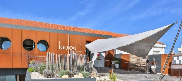 4 bedrooms Commercial property in Les Sables-d'Olonne, France No. 108457 2