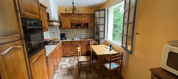 Дом с 4 спальнями в Локоаль-Мандон, Франция № 202098 5