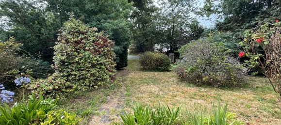 Дом с 4 спальнями в Локоаль-Мандон, Франция № 202098 2