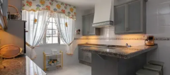 5 bedrooms House in Ribeira, Spain No. 182629 15