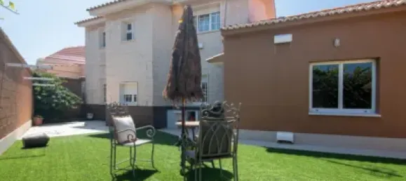 5 bedrooms House in Ribeira, Spain No. 182629 3