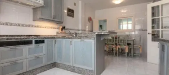 5 bedrooms House in Ribeira, Spain No. 182629 17