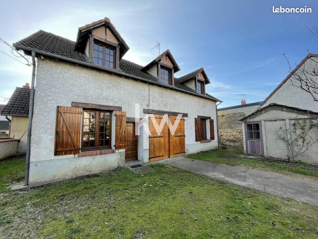 3 bedrooms House in Vierzon, France No. 234360