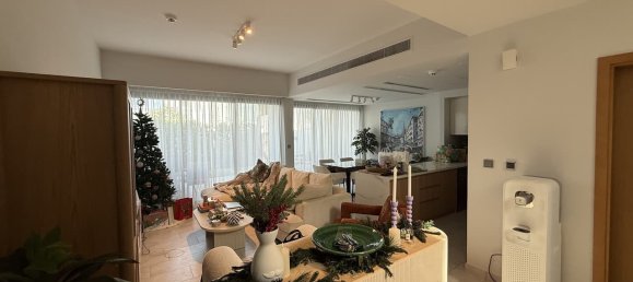 3 bedrooms Villa in Dubai Land, UAE No. 120599 4