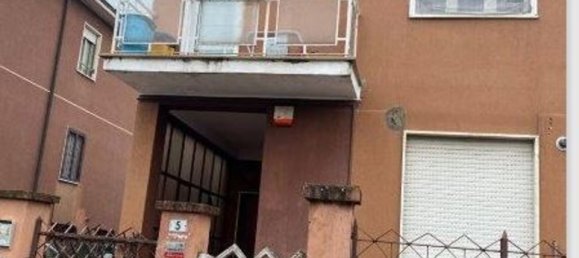 4 rooms Apartment in Settimo Milanese, Italy No. 4603 3