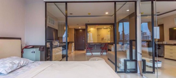 Studio in the Condo in Watthana, Thailand No. 10070 9