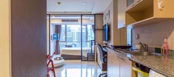 Studio in the Condo in Watthana, Thailand No. 10070 5
