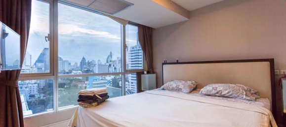 Studio in the Condo in Watthana, Thailand No. 10070 10