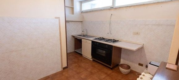 7 rooms House in Luni, Italy No. 99199 13