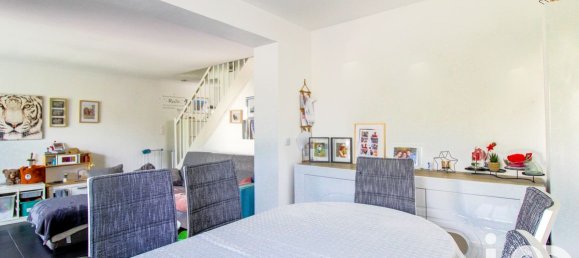 3 bedrooms House in Elancourt, France No. 285804 4