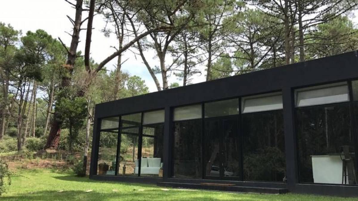 2 bedrooms House in Mar del Plata, Argentina No. 100455