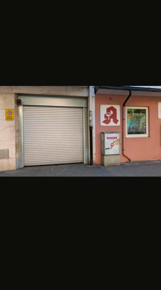  Parking in Munich, Germany No. 241589