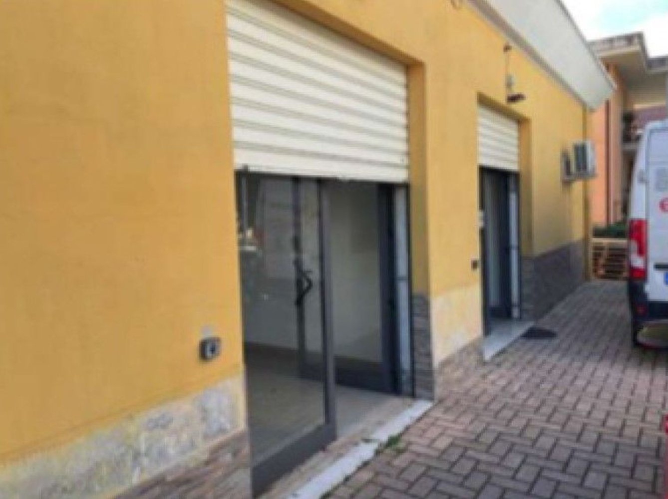  عقار تجاري في Loreto Aprutino, Italy 153متر مربع رقم 312118