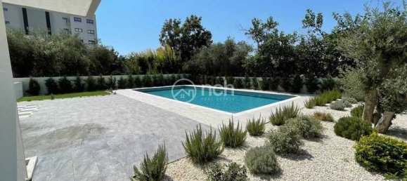 2 bedrooms Apartment in Limassol, Cyprus No. 10900 11