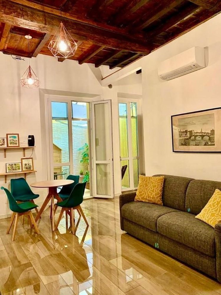 2غرفة شقة في Florence, Italy رقم 257202