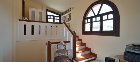 Propiedad comercial de 4 dormitorios en Voula, Greece No. 7448 10