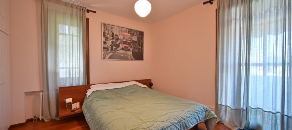 Propiedad comercial de 4 dormitorios en Voula, Greece No. 7448 20