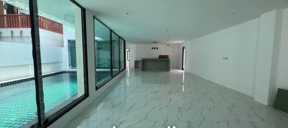 4 Schlafzimmer Villa in Phuket, Thailand, Nr. 13558 3