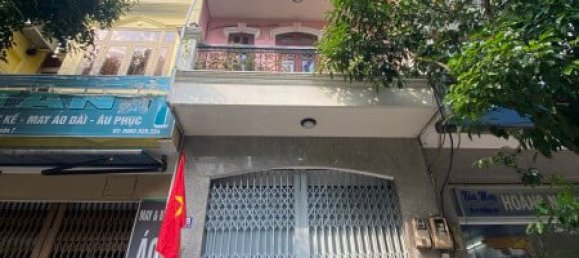 64m² House in District 7, Vietnam No. 13089 2
