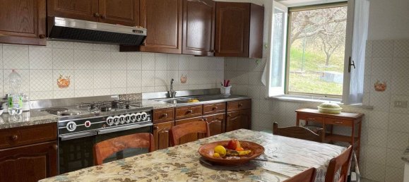 2 bedrooms House in Muro Lucano, Italy No. 33807 11