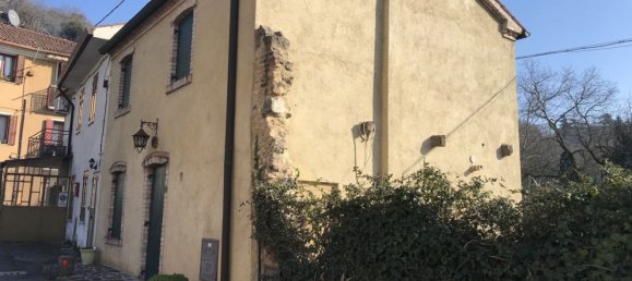 3 rooms House in Padua, Italy No. 86636 12