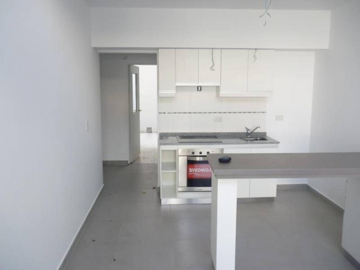 Studio in Palermo, Argentina No. 98327