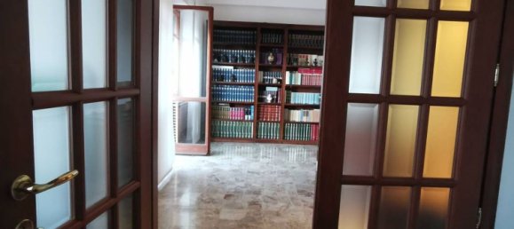 5 rooms Apartment in Sulmona, Italy No. 156030 9