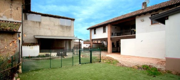 Casa de 7 habitaciónes en Travagliato, Italy No. 55710 2