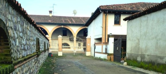 Casa de 7 habitaciónes en Travagliato, Italy No. 55710 13