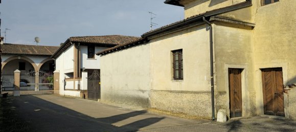 Casa de 7 habitaciónes en Travagliato, Italy No. 55710 16