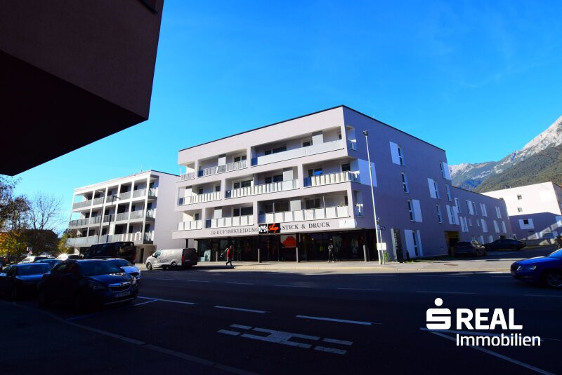 Propriété commerciale à Telfs, Austria 322m² No. 101019