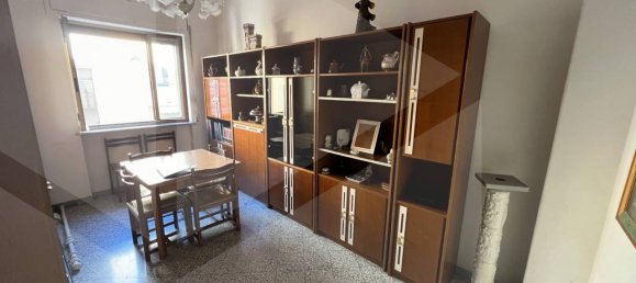 Apartamento de 2 habitaciónes en Bari, Italy No. 24010 18