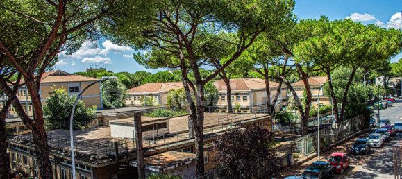 3 bedrooms Apartment in Rome, Italy No. 262577 13