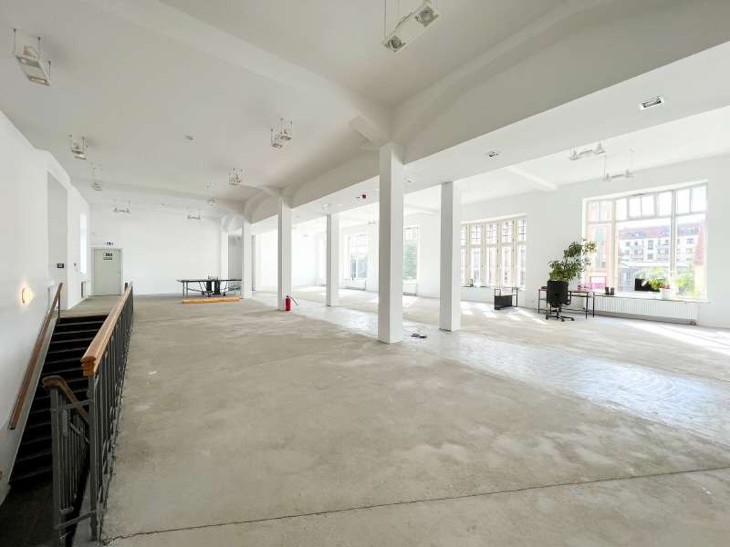  عقار تجاري في Dresden, Germany 734متر مربع رقم 114877