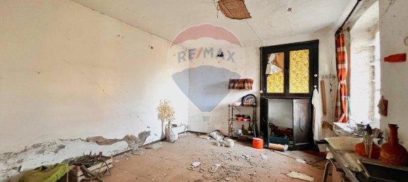 6 rooms House in Borgo Val di Taro, Italy No. 71084 9