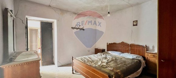 6 rooms House in Borgo Val di Taro, Italy No. 71084 19