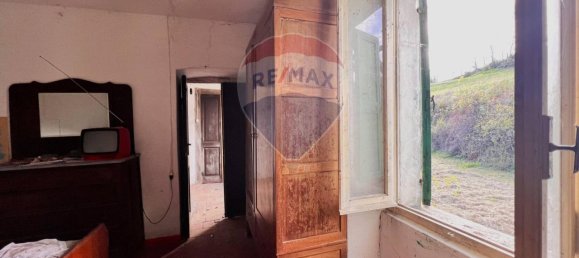 6 rooms House in Borgo Val di Taro, Italy No. 71084 16