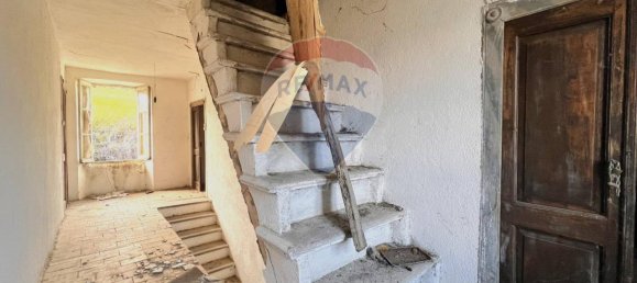 6 rooms House in Borgo Val di Taro, Italy No. 71084 21