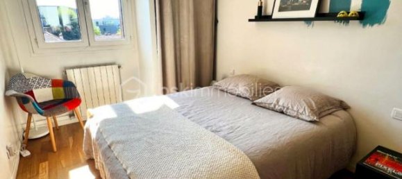 2 bedrooms Apartment in Asnieres-sur-Seine, France No. 326049 2