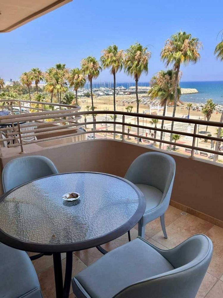 2 bedrooms Apartment in Larnaca, Cyprus No. 16098