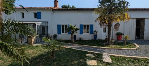 8 bedrooms House in Deux-Sevres, France No. 357413 3